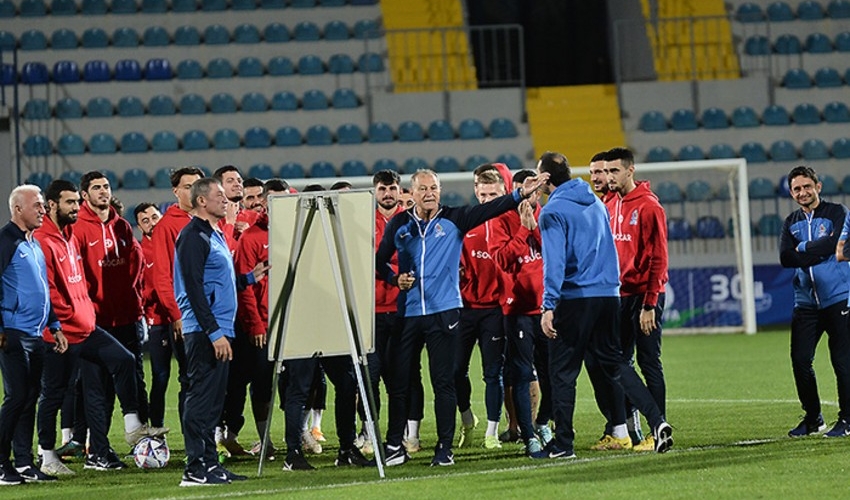 İki futbolçu Qazaxıstanla oyundan əvvəl Azərbaycan millisindən kənarlaşdırıldı