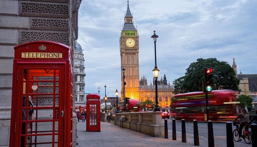 Məşhur cütlük Londona köçür - FOTO