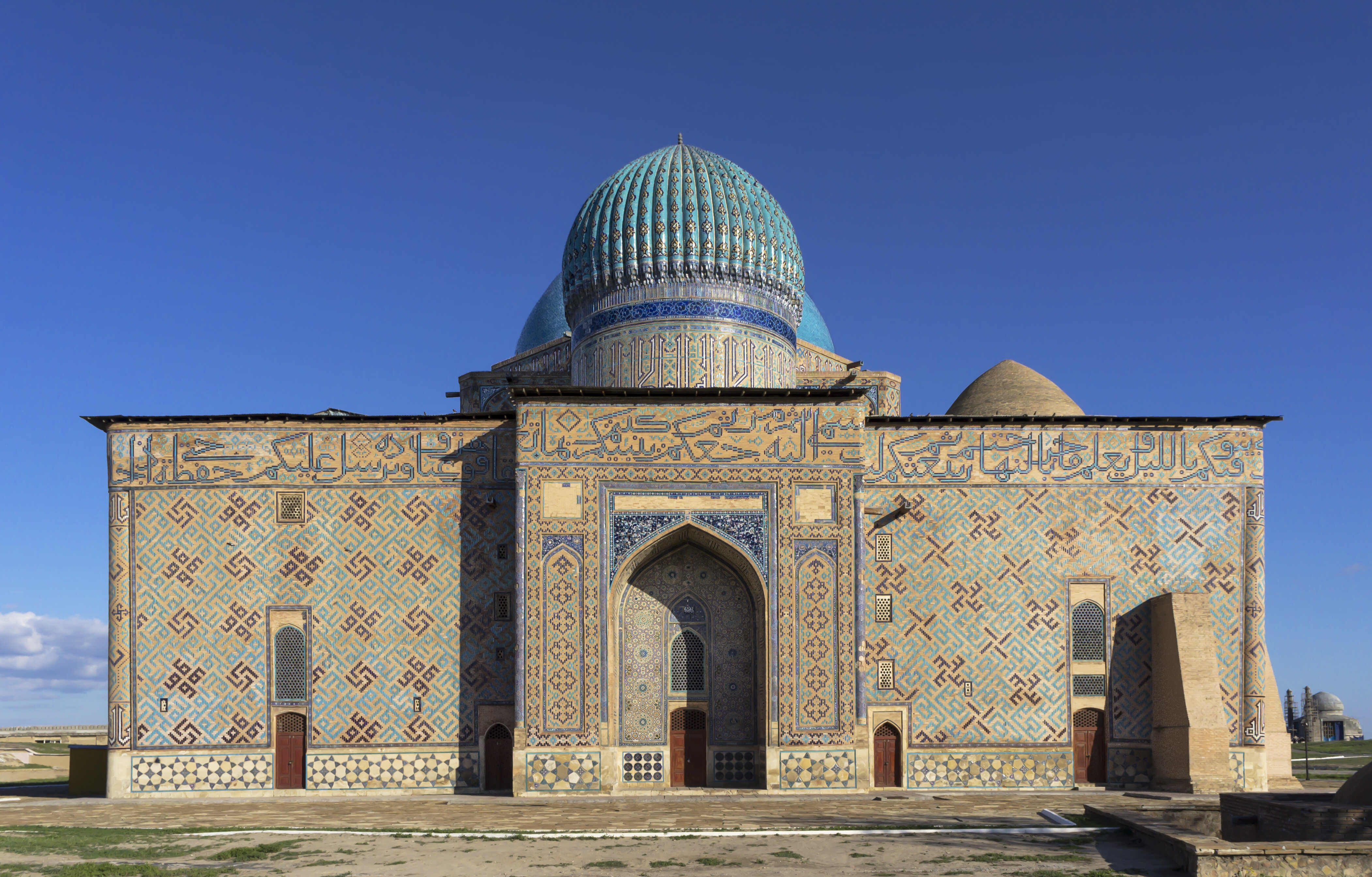 Mausoleum_of_Khoja_Ahmed_Yasawi_in_Hazrat-e_Turkestan,_Kazakhstan.jpg (6.05 MB)
