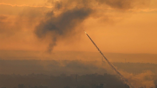SON DƏQİQƏ! İsrail bazasına raket zərbəsi endirildi