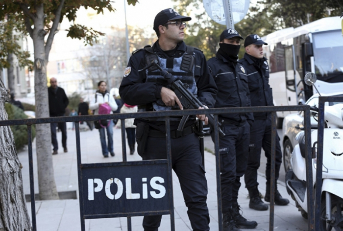Türkiyənin 3 şəhərində antiterror əməliyyatı keçirildi - Xeyli sayda saxlanılan var