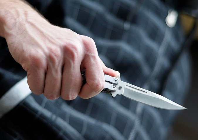 Sumqayıtda 16 yaşlı oğlan bıçaqlandı – Qonşusu saxlanıldı