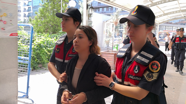Polis sevgilisini öldürən qadının dediyi söz jurnalistləri heyrətləndirdi - VİDEO