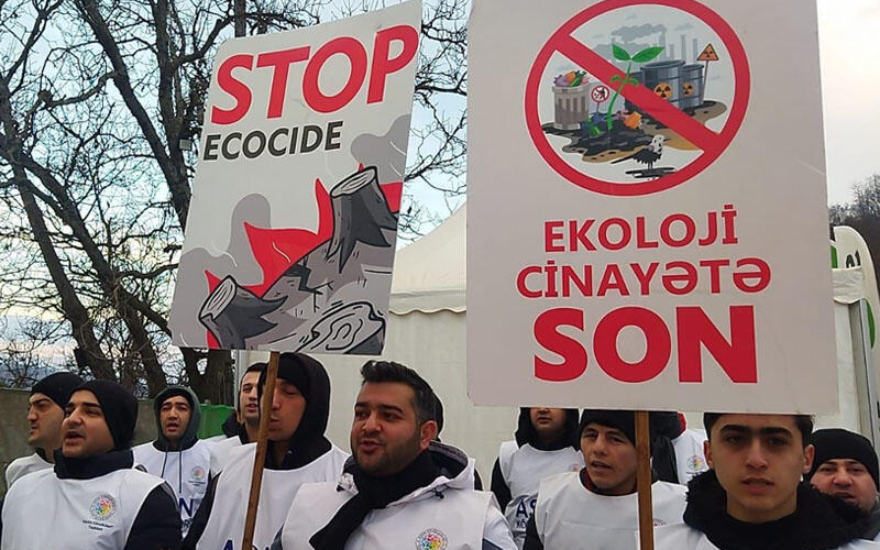 Laçın yolunda dinc aksiya davam edir - VİDEO