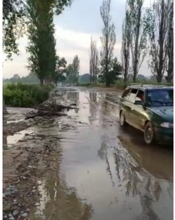 Quba və Xaçmazın kəndlərini sel vurdu: yol bağlandı - VİDEO