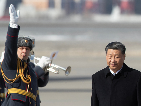 “Xalq
düşməninin oğlu” - Çin lideri Si Cinpin haqda MARAQLI FAKTLAR