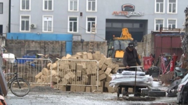 Bakıda daha bir bazar sökülür - VİDEO