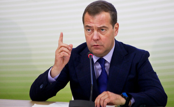 “Rusiya mövcud olmayacaq, onu parça-parça edəcəklər” –Medvedevdən gözlənilməz etiraf