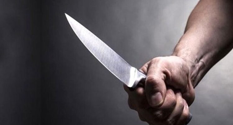 Bakıda 17 yaşlı oğlan atasını bıçaqladı