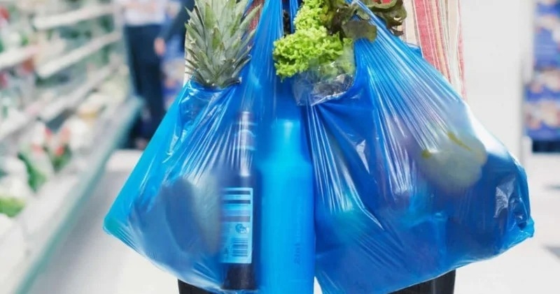 Plastik torba qalmaqalı: qiymət qalxdı, istifadəsi azalmadı...