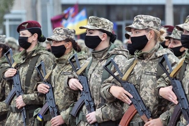 Ukraynada qadınlar rəsmən orduya cəlb oluna bilərlər