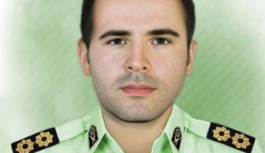 İranda qarşıdurma: Daha bir polis ÖLDÜRÜLDÜ