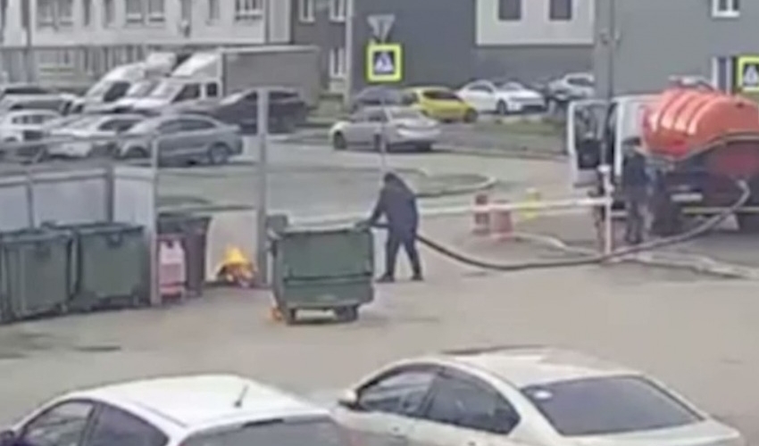 Rusiyada ŞOK OLAY - Yanğını söndürmək üçün... - VİDEO