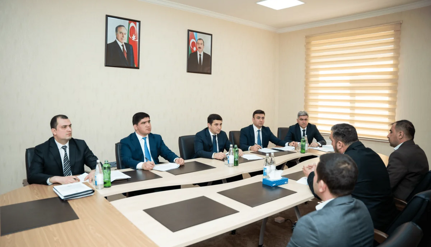 Ədliyyə naziri Xaçmaz şəhərində vətəndaşları qəbul edib