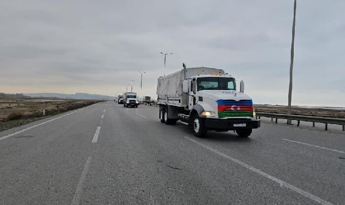 Prezidentin tapşırığı: İrana humanitar yardım yola salınır - FOTOLAR