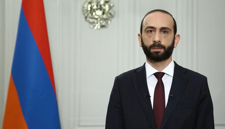 Ararat Mirzoyan Lukaşenkonun düşməni ilə görüşdü