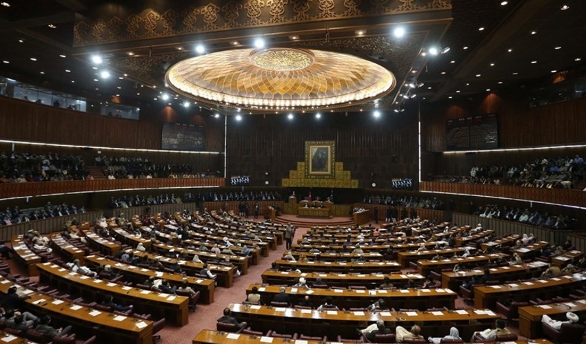 Pakistanda partiyalar koalisiya hökuməti qurmaq barədə razılığa gəldi