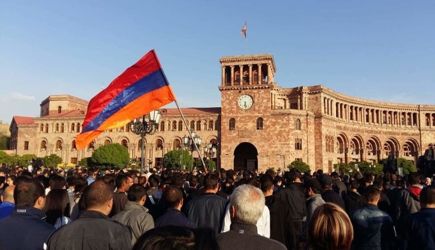 Ermənistanda sülhə inamsızlıq dərinləşir – Sorğu nəticələri açıqlanıb