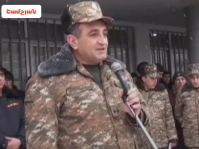 Ermənistanda hərbi komissar döyülüb