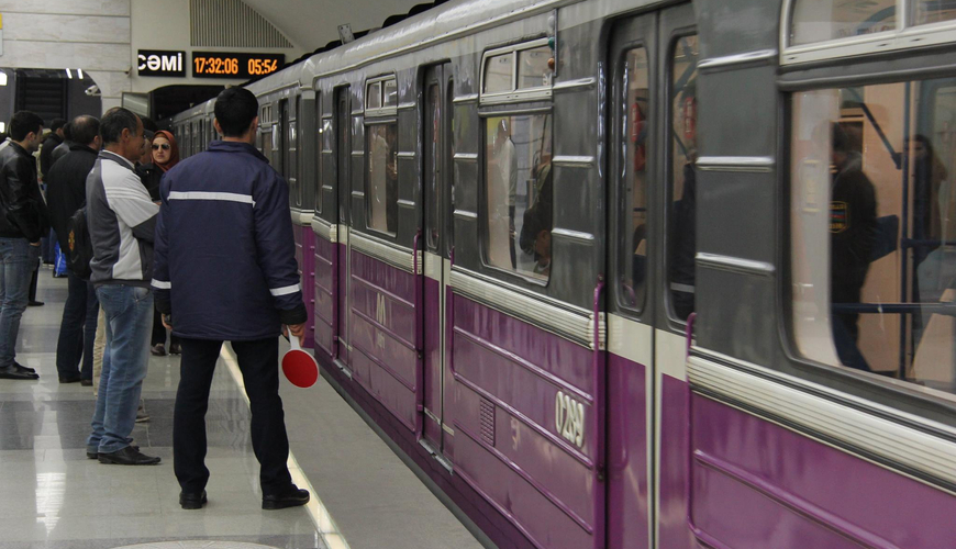 Bakı metrosunda sərnişin ÖLDÜ