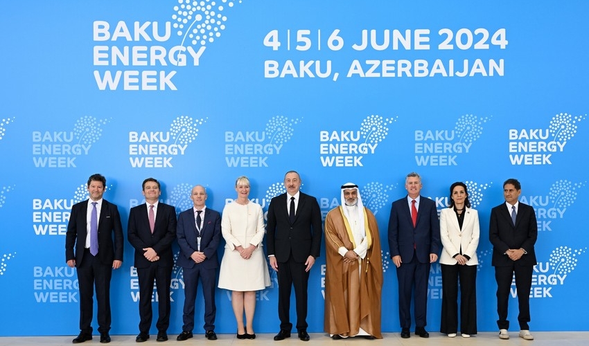 Prezident İlham Əliyev 29-cu “Caspian OilGas” və 12-ci “Caspian Power” sərgilərinin açılışında çıxış edib
