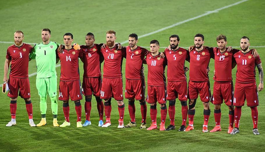 Ermənistan futbol komandası Türkiyəyə getdi