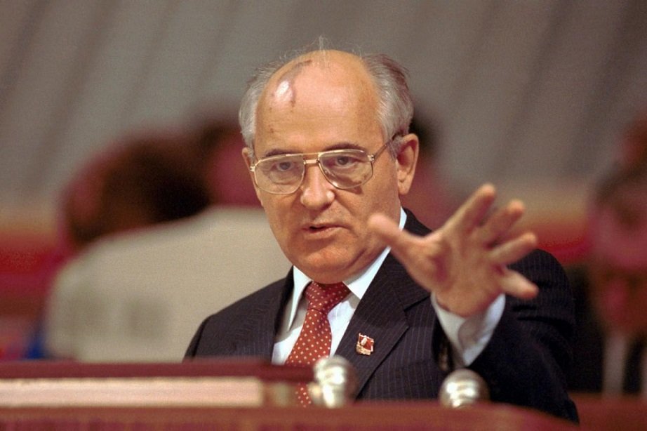 gorbachev.jpg (134 KB)