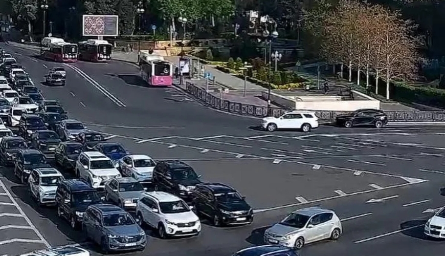 Bakıda 13 istiqamətdə tıxac var - SIYAHI