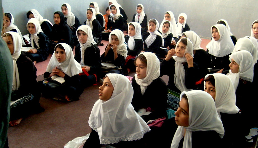 SON DƏQİQƏ! İranda qızlar məktəbinə kimyəvi hücum: Zəhərlənənlər var