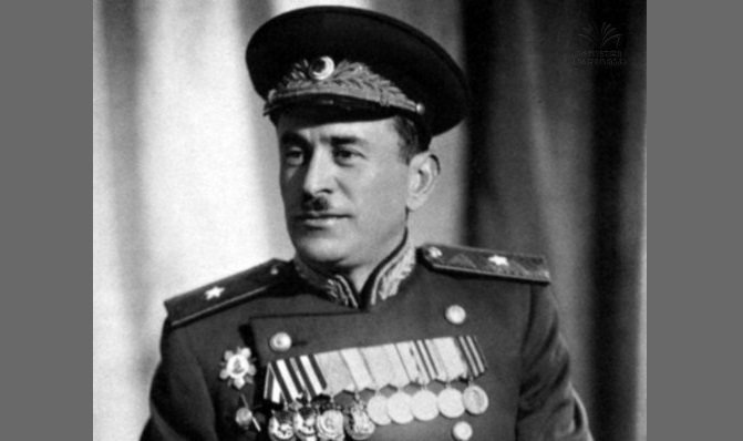 kakuchaya-varlam-alekseevich--1906-1982-,--komissar--general-mayor--09.07.1945-.-5f24c48601835.jpg (52 KB)