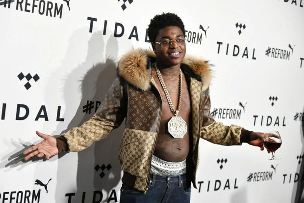 Рэпер Kodak Black помог с арендой жилья семьям, которым грозило выселение