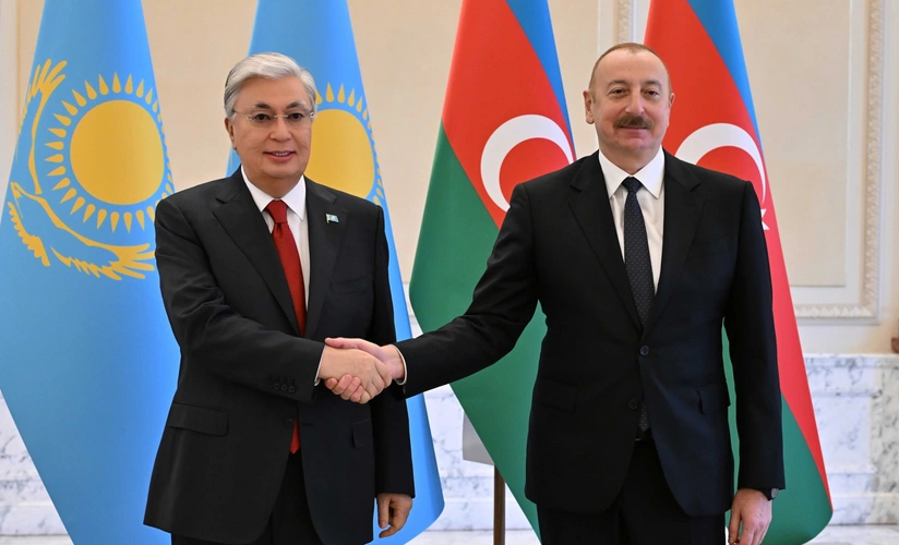 Qazaxıstan Prezidenti Azərbaycanın dövlət başçısını təbrik edib