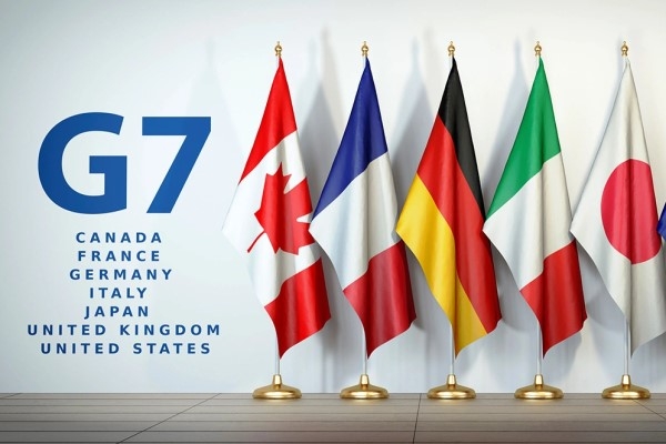 Германия не позволит вернуть Россию