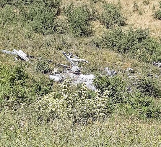 Ermənistana məxsus helikopterin qalıqlarının görüntüləri yayıldı