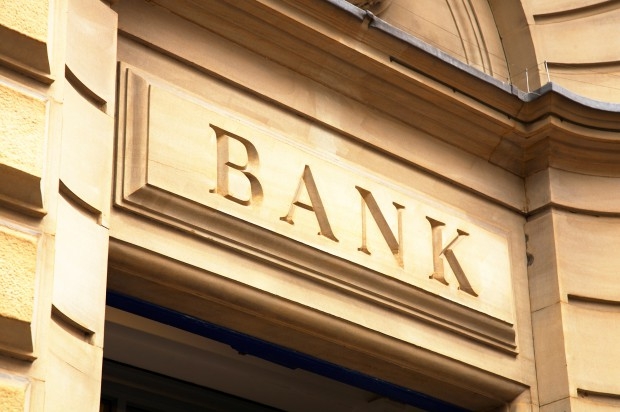 Европейские и американские банки вступают в период кризиса