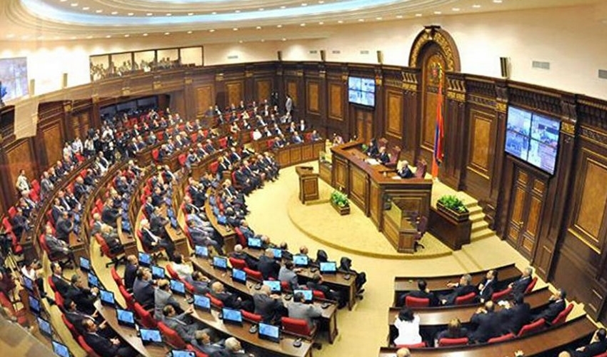 Ermənistan parlamentində növbəti BİABIRÇILIQ
