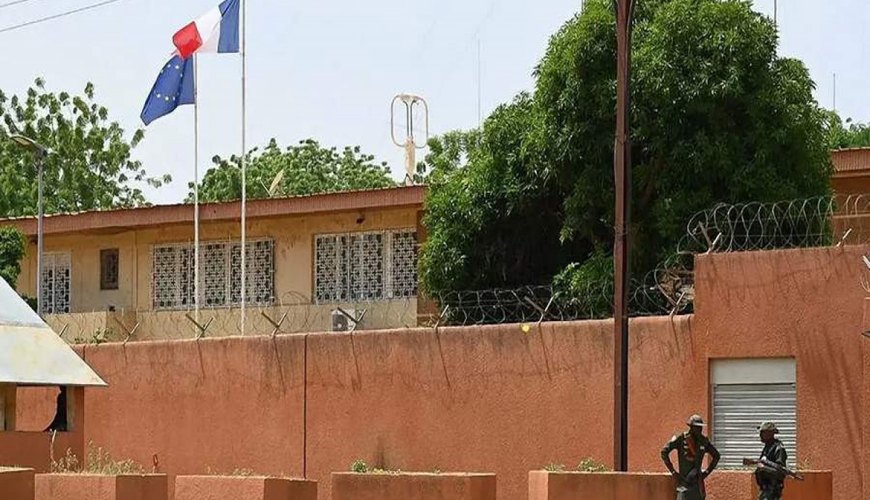 SON DƏQİQƏ! Fransa Nigerdəki səfirliyini BAĞLADI
