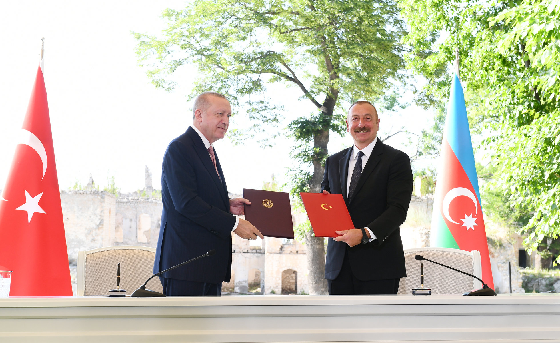 Aliyev_and_Erdogan_signed_Shusha_Declaration_on_allied_relations_3.jpg (2.01 MB)