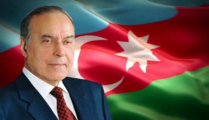 Ürəklərə köçən dahi- Rəşad Mahmudovun yazısı