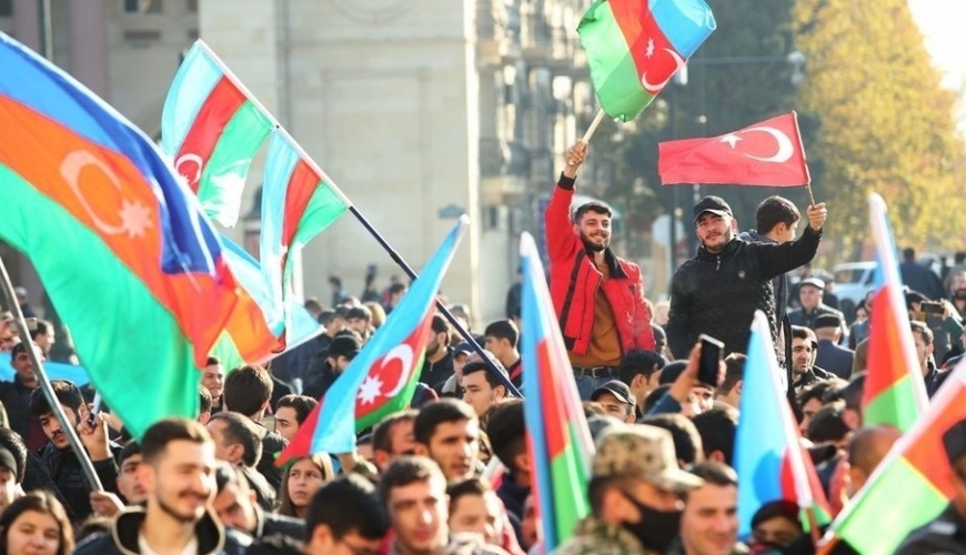 Azərbaycan “Prezident-Xalq-Ordu” birliyi sayəsində qazanılan zəfər sevincini yaşayır - RƏY