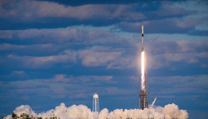 “SpaceX” kosmik uçuşlar üçün rezervasiyalara BAŞLADI