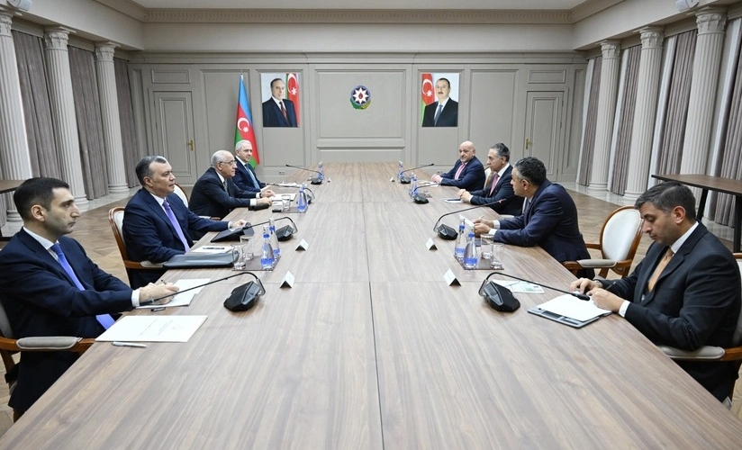 Əli Əsədov iordaniyalı nazirlə ikitərəfli əməkdaşlığı müzakirə etdi