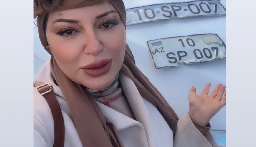 Xuraman 18 illik maşınını bu səbəbdən satdı