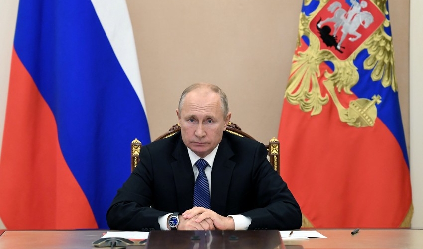Putin dollarsızlaşma prosesini qaçılmaz hesab edir