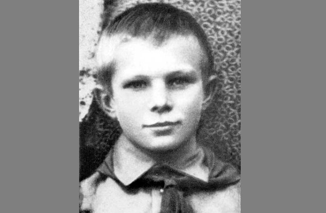 Gagarin-v-detstve.jpg (53 KB)
