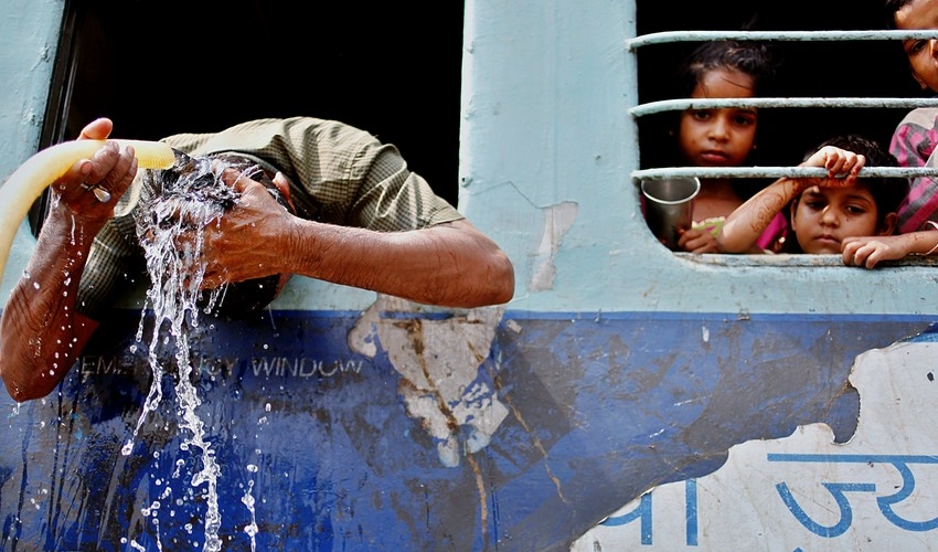 Hindistanda kəskin istilər səbəbindən 100-ə yaxın adam ölüb