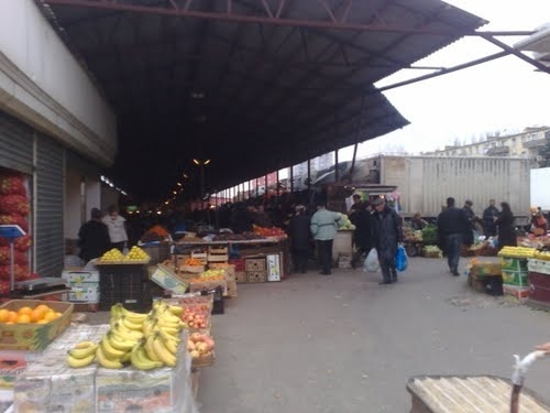 Bazarlarda əhalini belə zəhərləyirlər