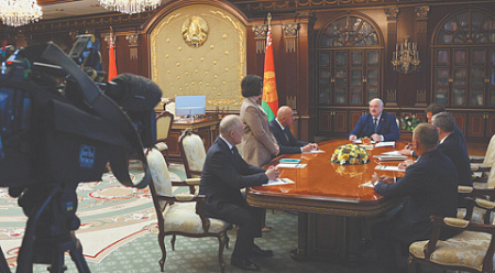 Lukaşenko jurnalisti nazir təyin etdi