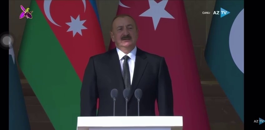 Prezident: “İndi onlar təcridxanada Azərbaycan çayı içirlər”