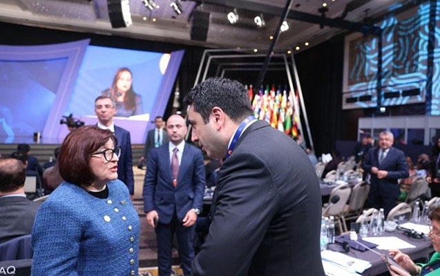 Sahibə Qafarova ilə Simonyanın görüşü başladı - YENİLƏNİB